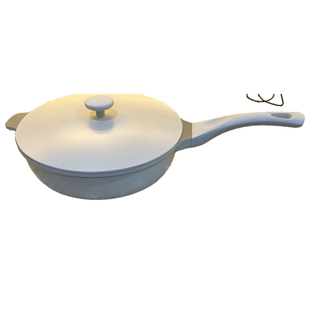 Goodful All-in-One Pan Multilayer Nonstick High-Performance Cast Linen